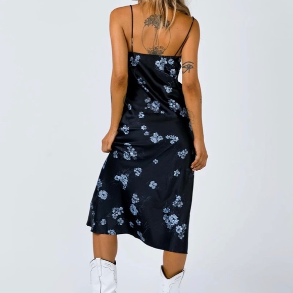 Motel Rocks NWT - Picture 2 of 4